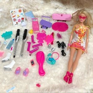 BARBIE MATTEL (2013) and hair accessories